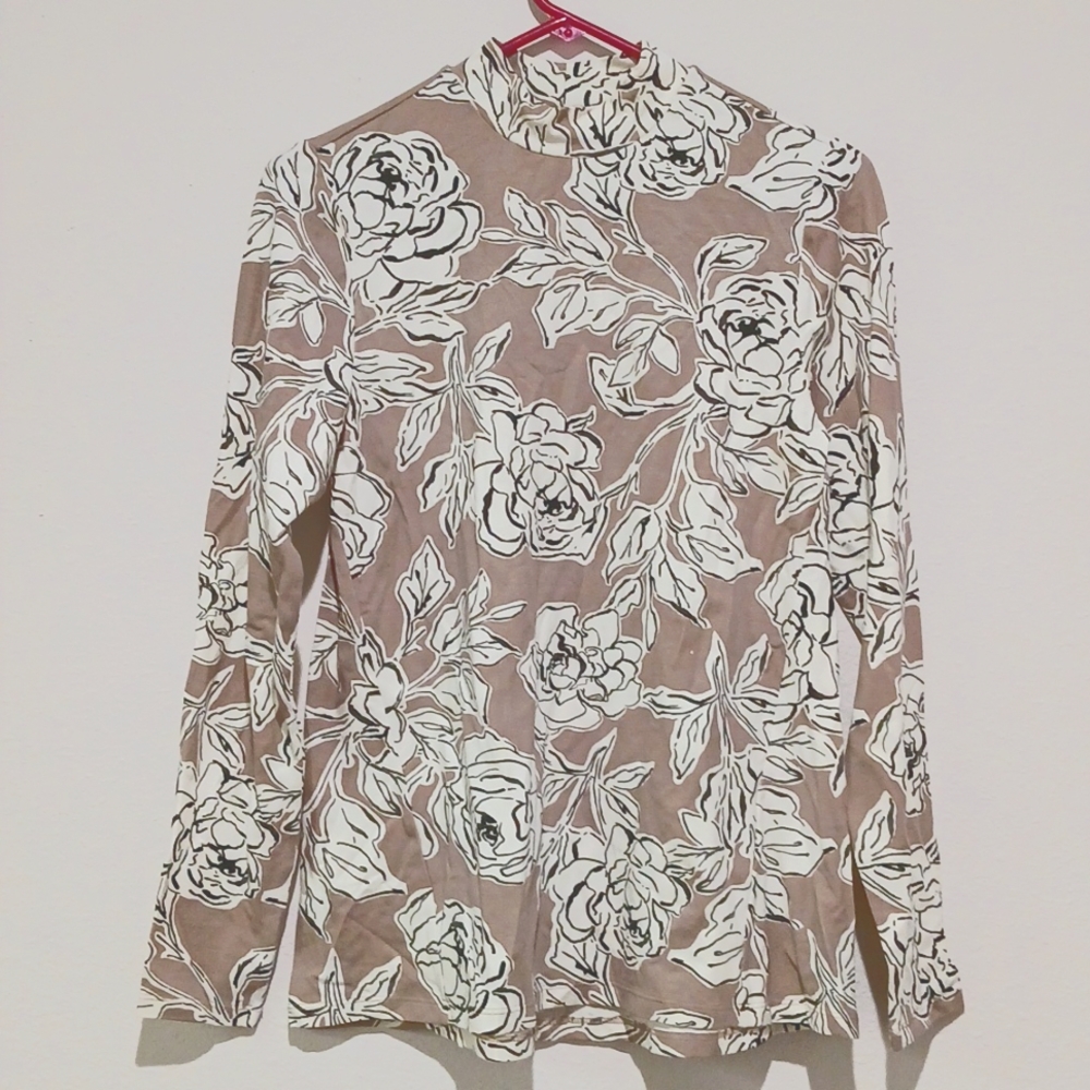 Motto Long Sleeve Top